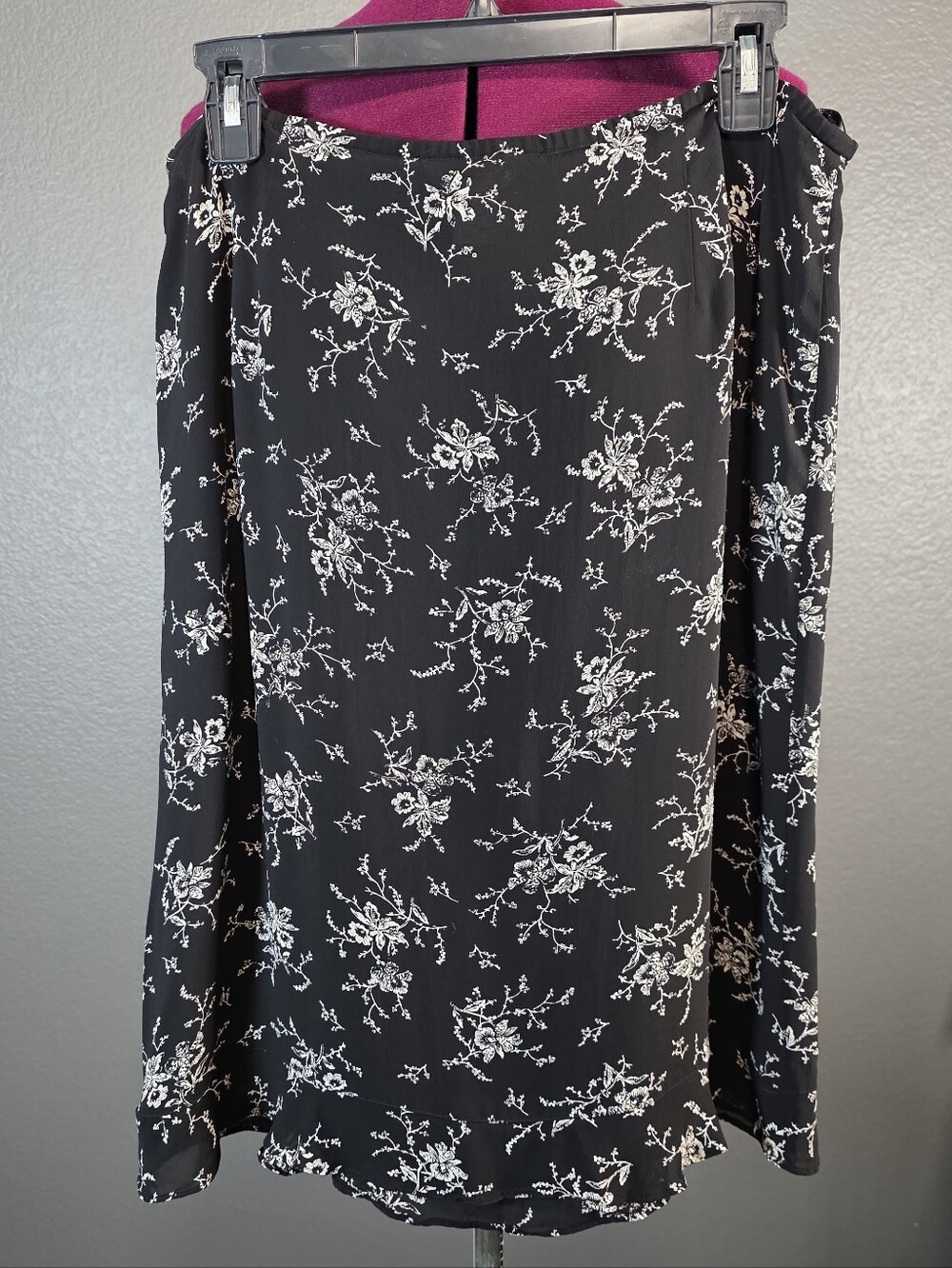 Vintage Talbots Black & White Floral Wrap Skirt Size 10